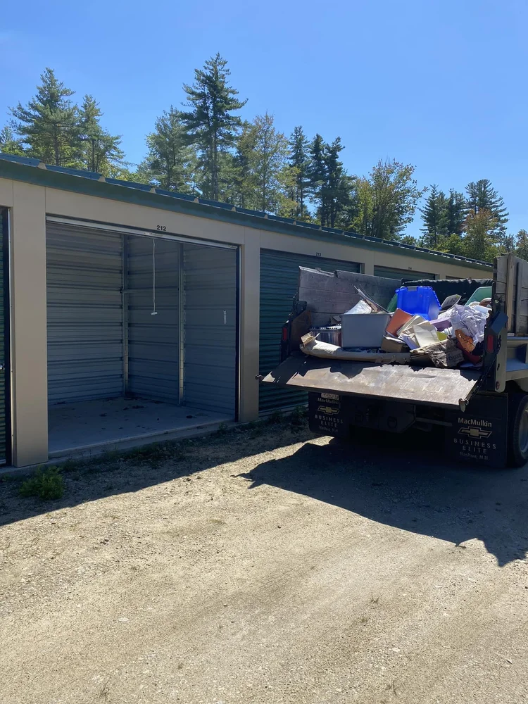 Dump Truck Load (Approx. 8 YDS) - $500